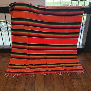 Throw blanket